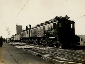 Test trip train ready to leave Deer Lodge, October 23, 1916