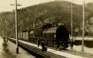Locomotive 10252 at Cyr. January 1, 1920.