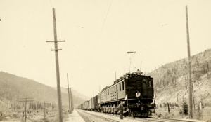 Locomotive 10210 and train at Henderson.