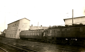 Osilligraph car and Locomotive 10237.